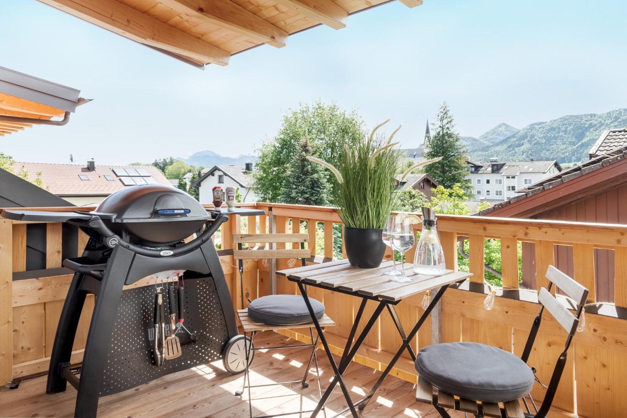 Fenjoy: Ferienapartment Mit Bergblick / Balkon / Bbq Bernau am Chiemsee Kültér fotó