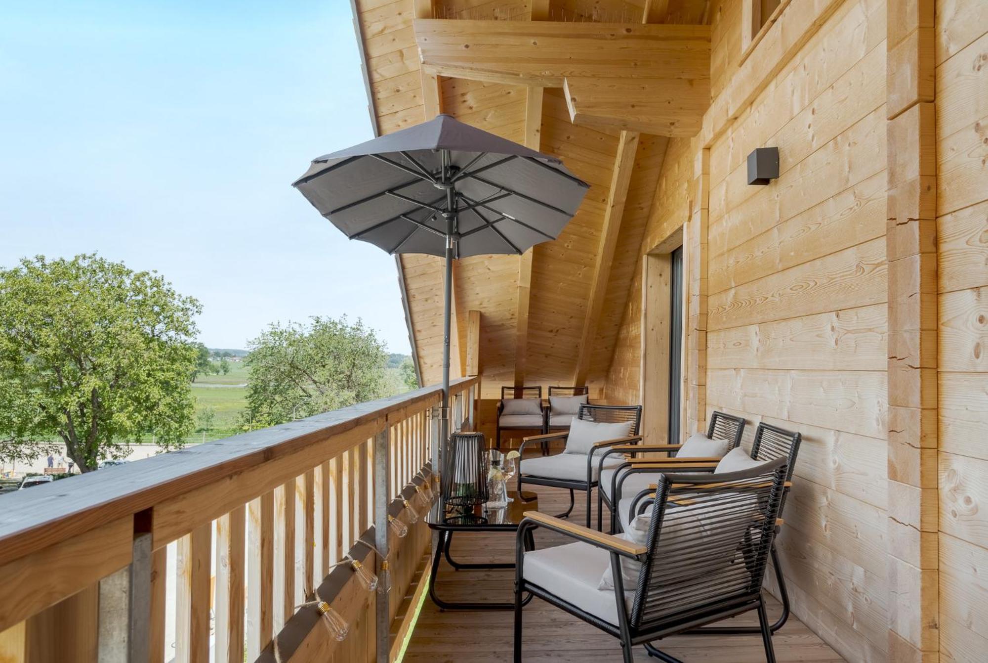 Fenjoy: Ferienapartment Mit Bergblick / Balkon / Bbq Bernau am Chiemsee Kültér fotó