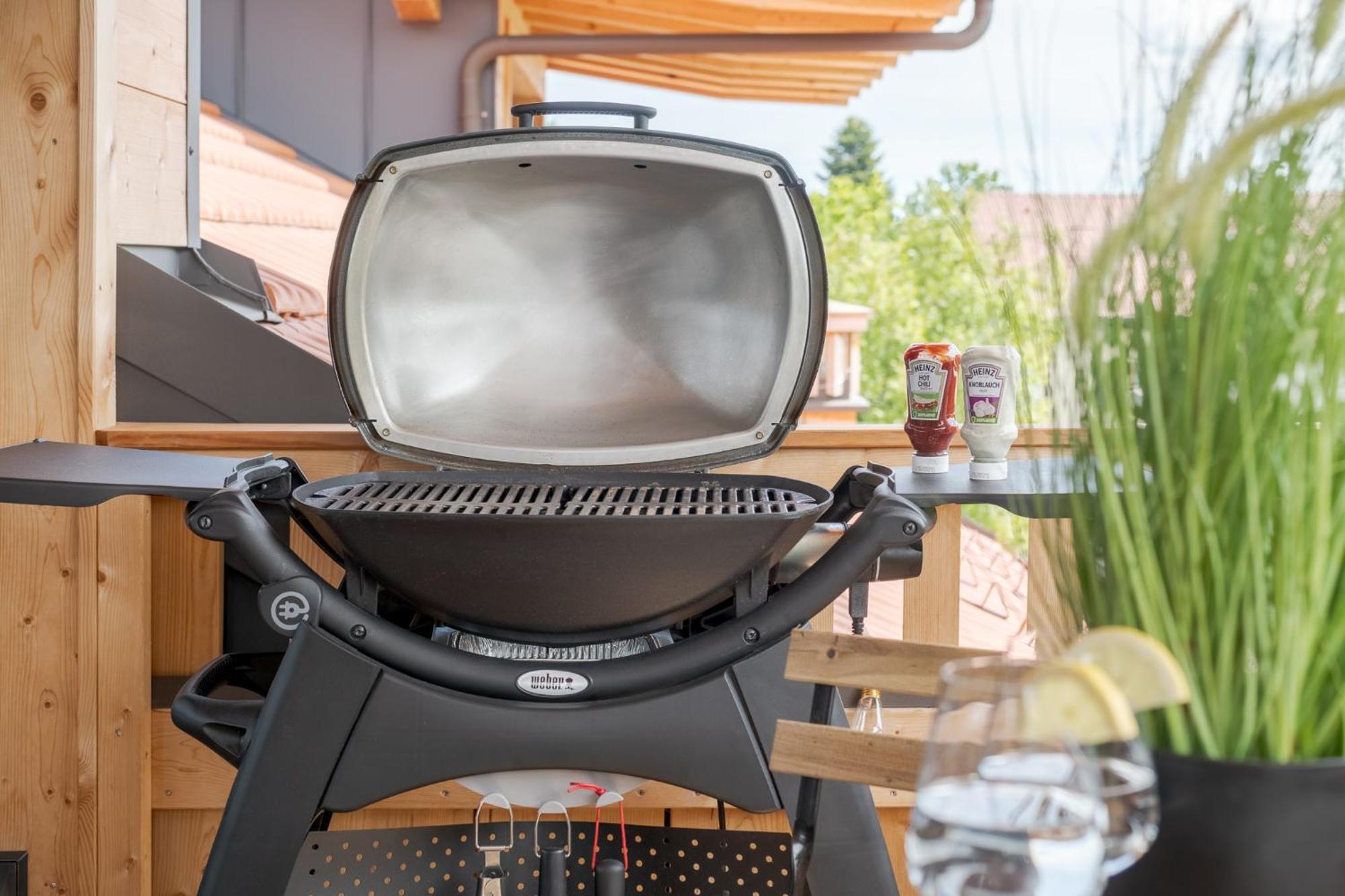Fenjoy: Ferienapartment Mit Bergblick / Balkon / Bbq Bernau am Chiemsee Kültér fotó